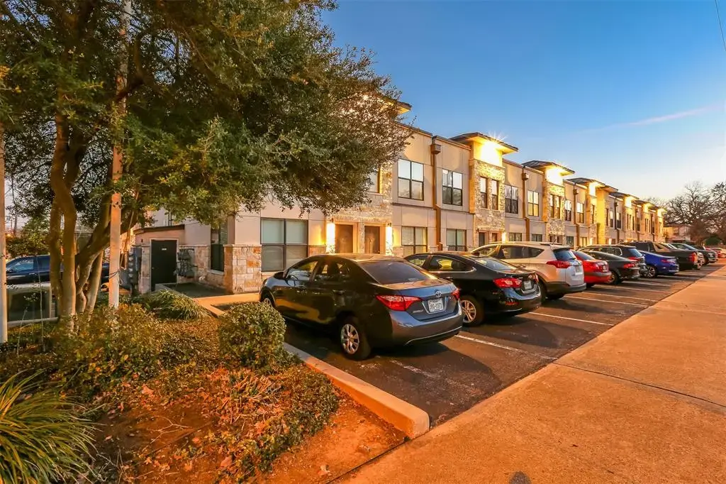 711 W 32nd Street 113, Austin