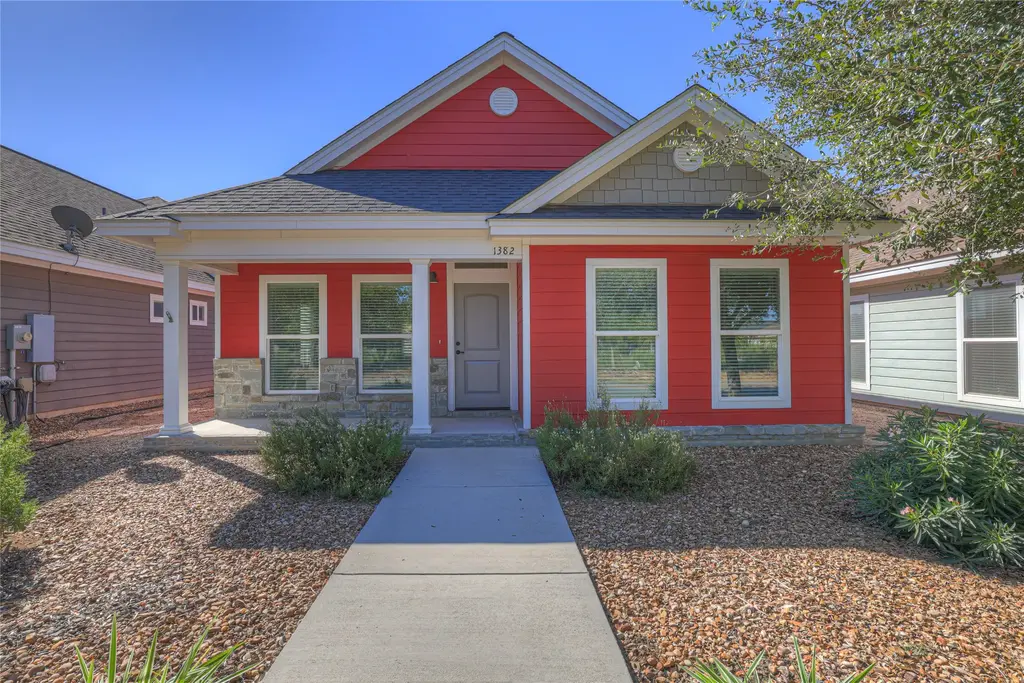 1382 Hanz Drive, New Braunfels