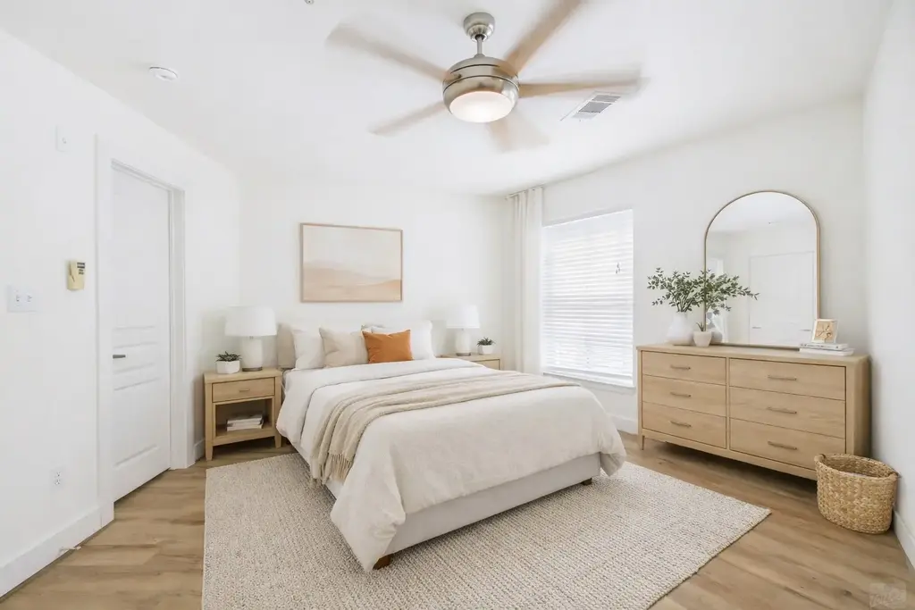 711 W 32nd Street 119, Austin