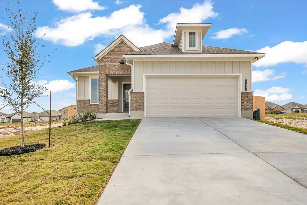 290 Boatright Boulevard, Jarrell