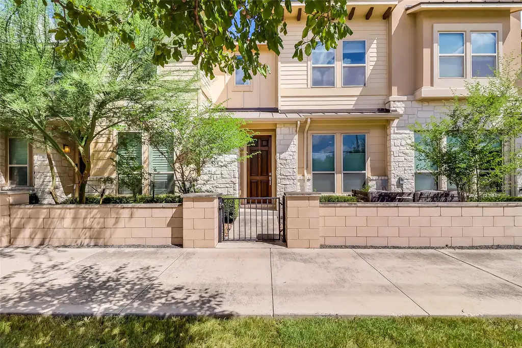 6814 E Riverside Drive 32, Austin