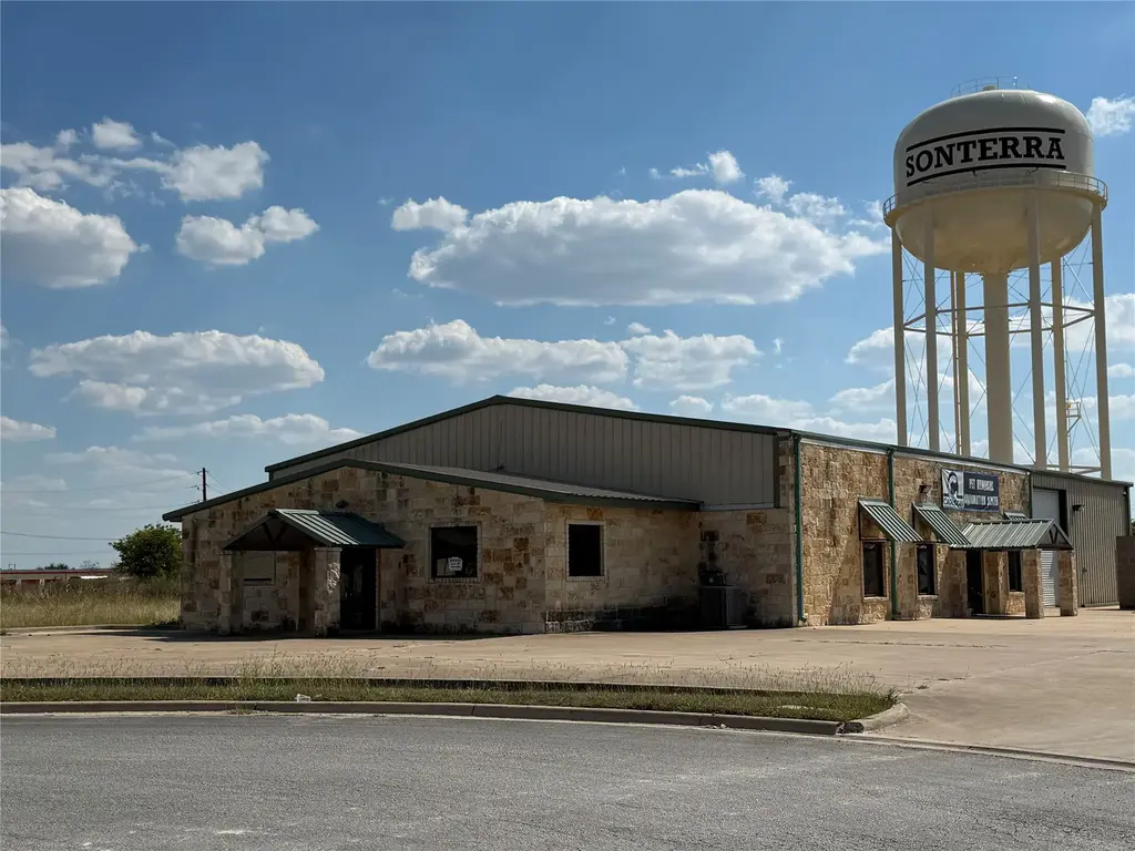 321 Limestone Terrace, Jarrell
