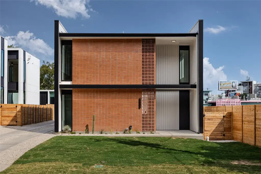 2112 Lawnmont Avenue, Austin
