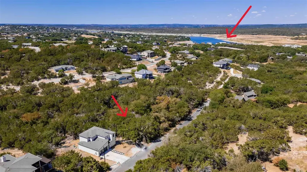 20705 Broken Arrow, Lago Vista