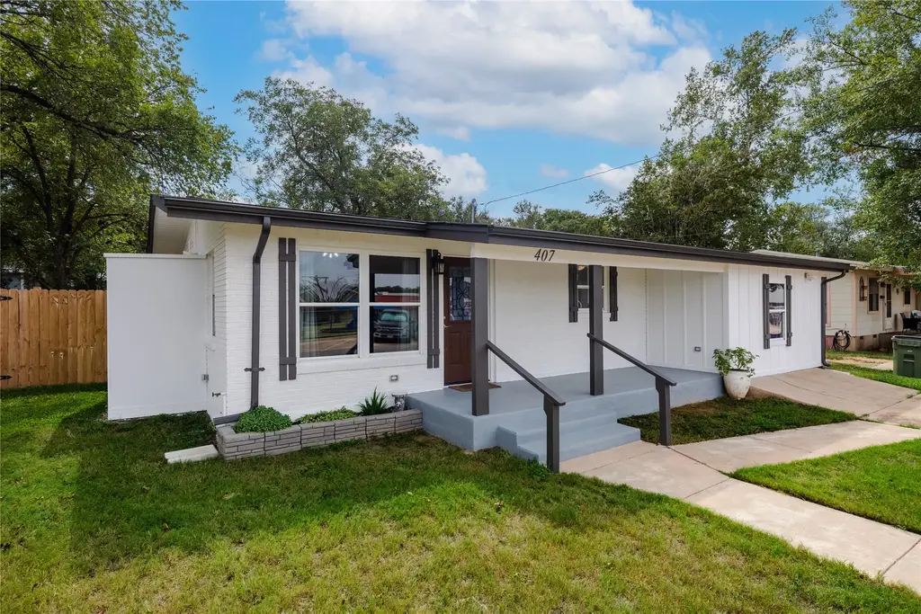 407 Lamon Street, Burnet