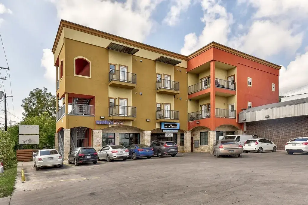 420 N Pleasant Valley Road 204, Austin