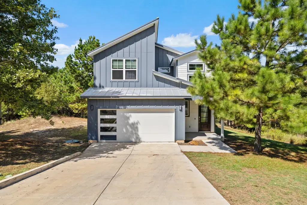 200 Manawianui Drive, Bastrop