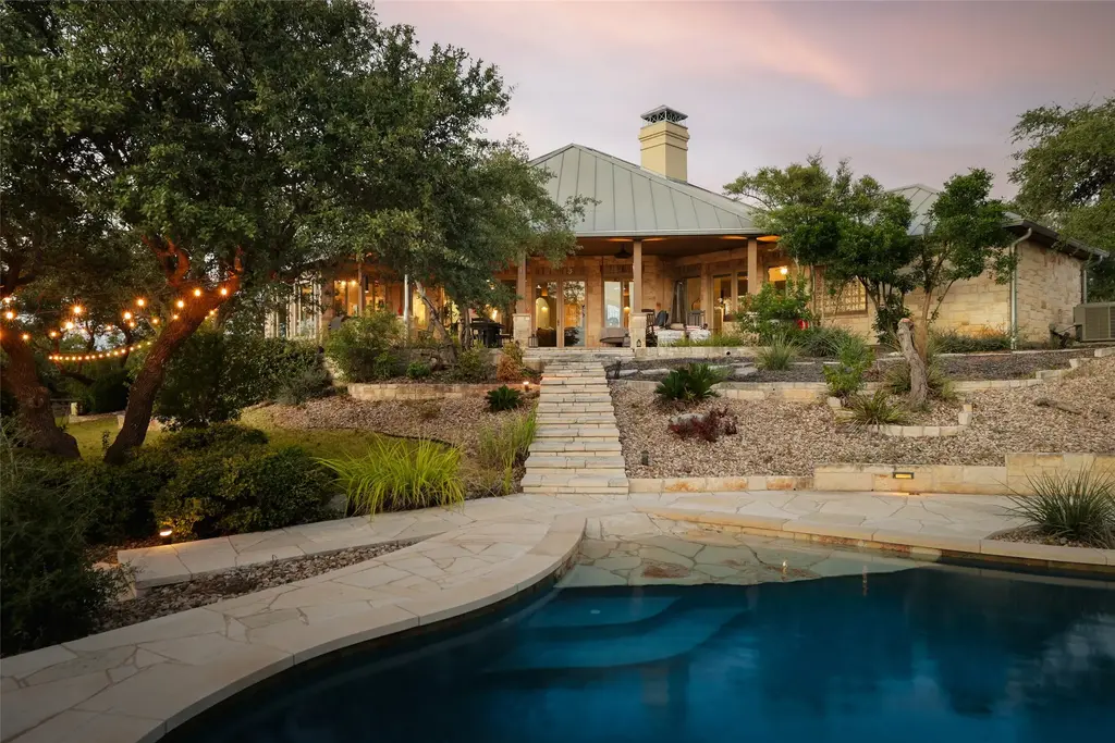 8075 Mount Sharp Road, Wimberley