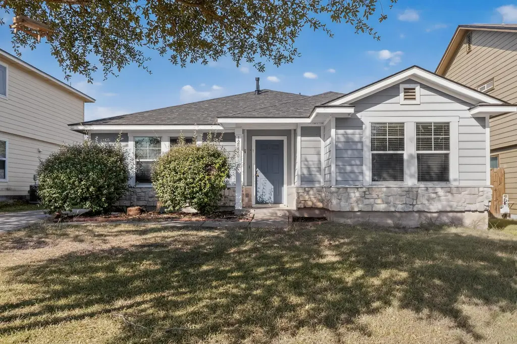 12220 Briarcreek Loop, Manor