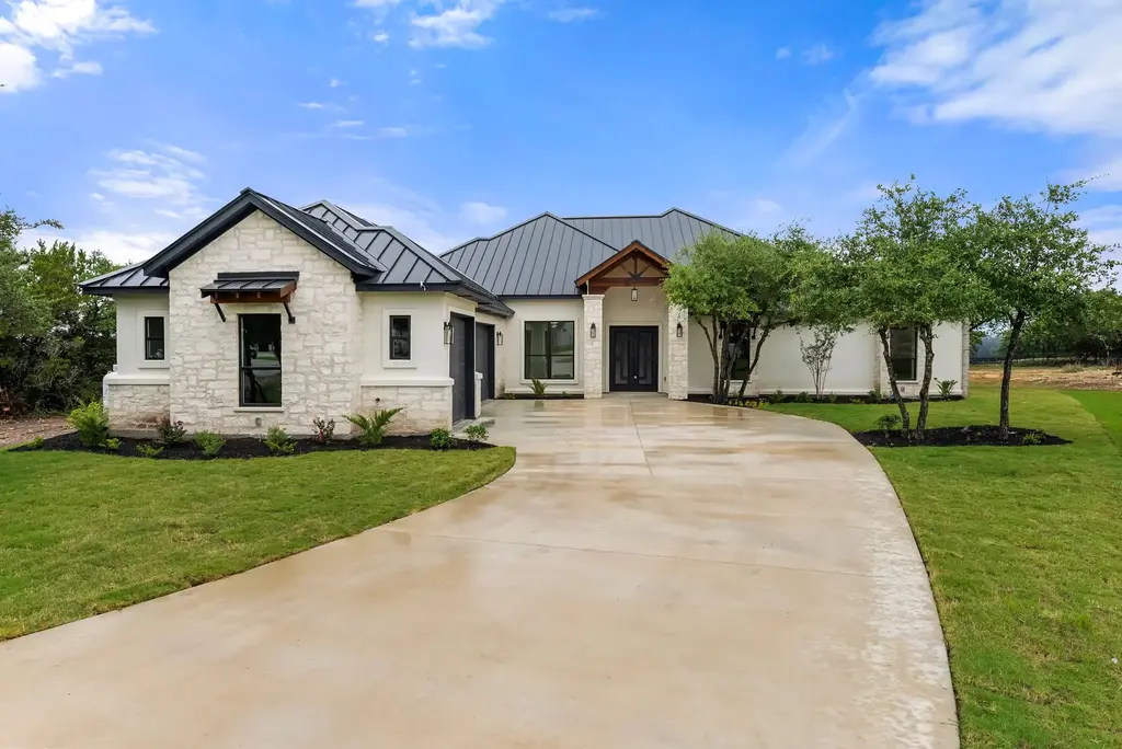 517 Vale Pond Spur, Georgetown
