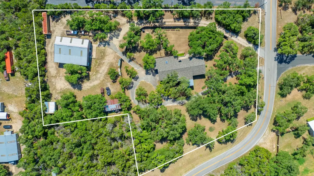 8705 S View Road, Austin