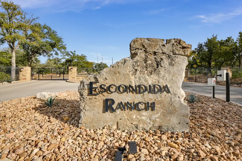 717 Puerto Rico Drive, Wimberley