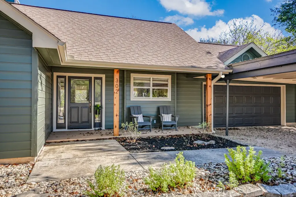 302 Valley Drive, Wimberley