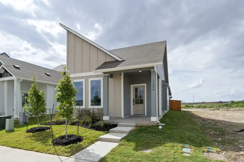 1624 Esplanade Parkway, San Marcos