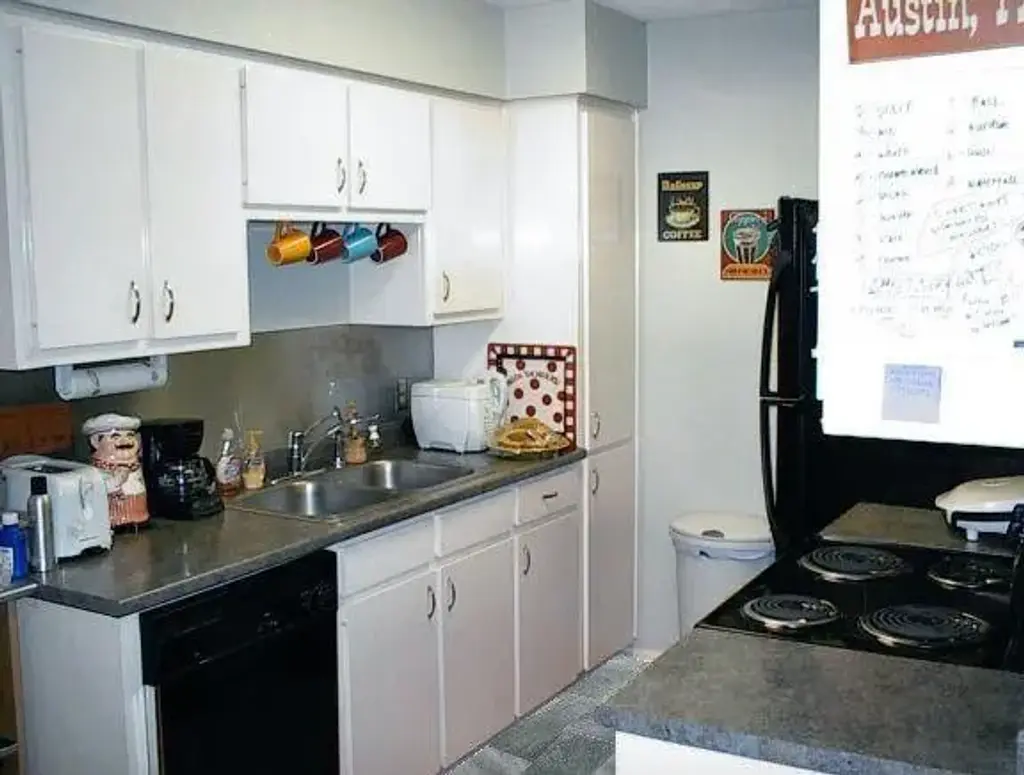 106 E 30th Street 307, Austin