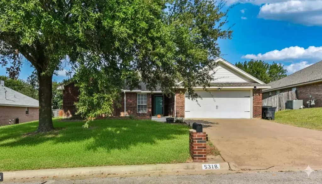 5318 W Ridge Boulevard, Temple