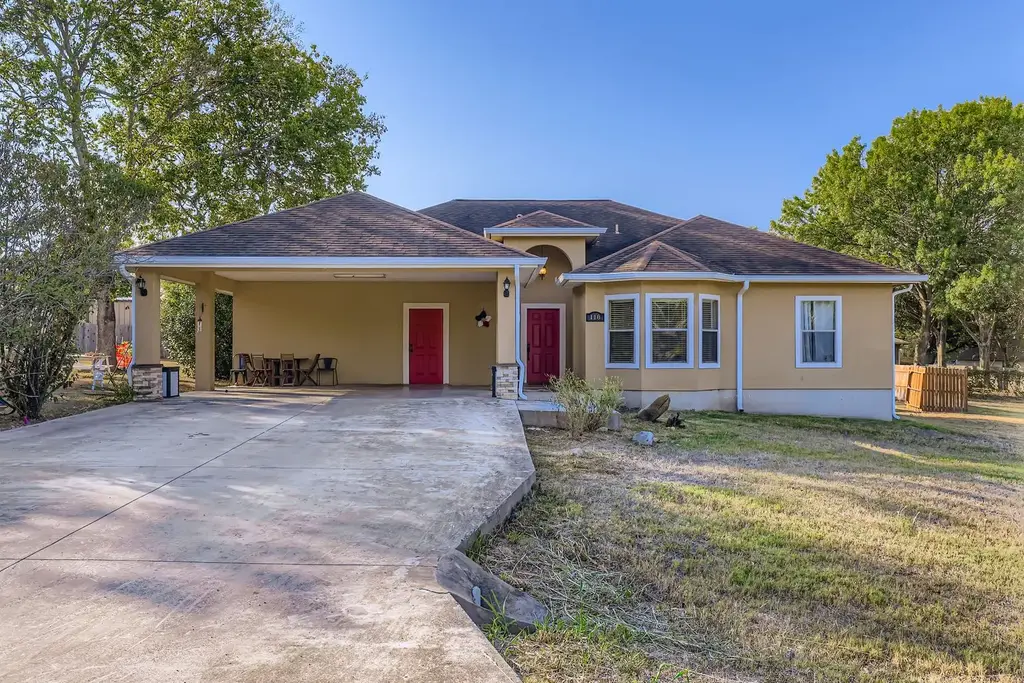 118 Santa Fe Ridge, Seguin