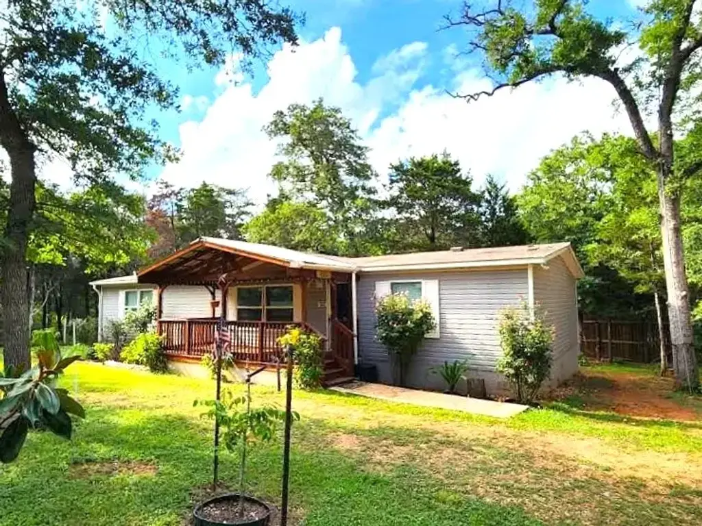 184 Arrowhead Drive, Smithville