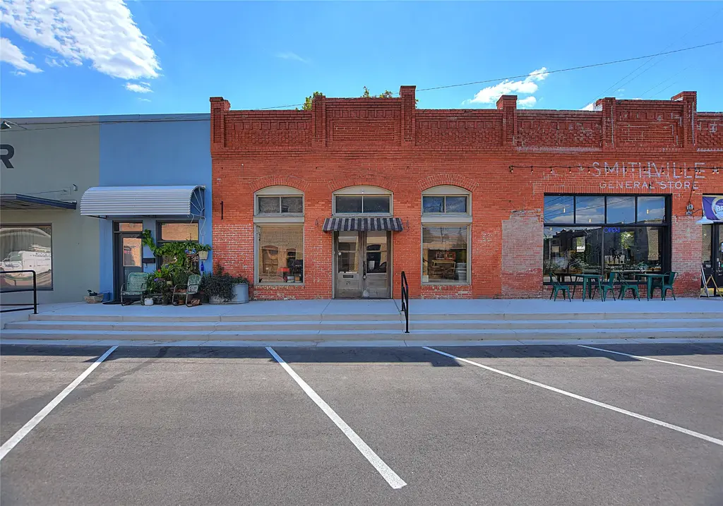 110 Ne 2nd Street, Smithville