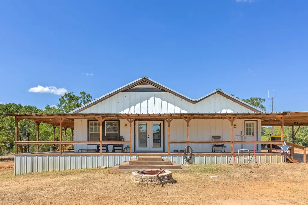 274 Old Potato Road, Paige