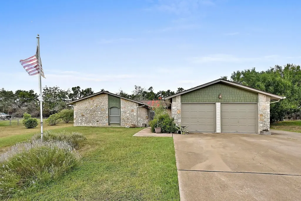 112 Ne Skyview Terrace, Leander