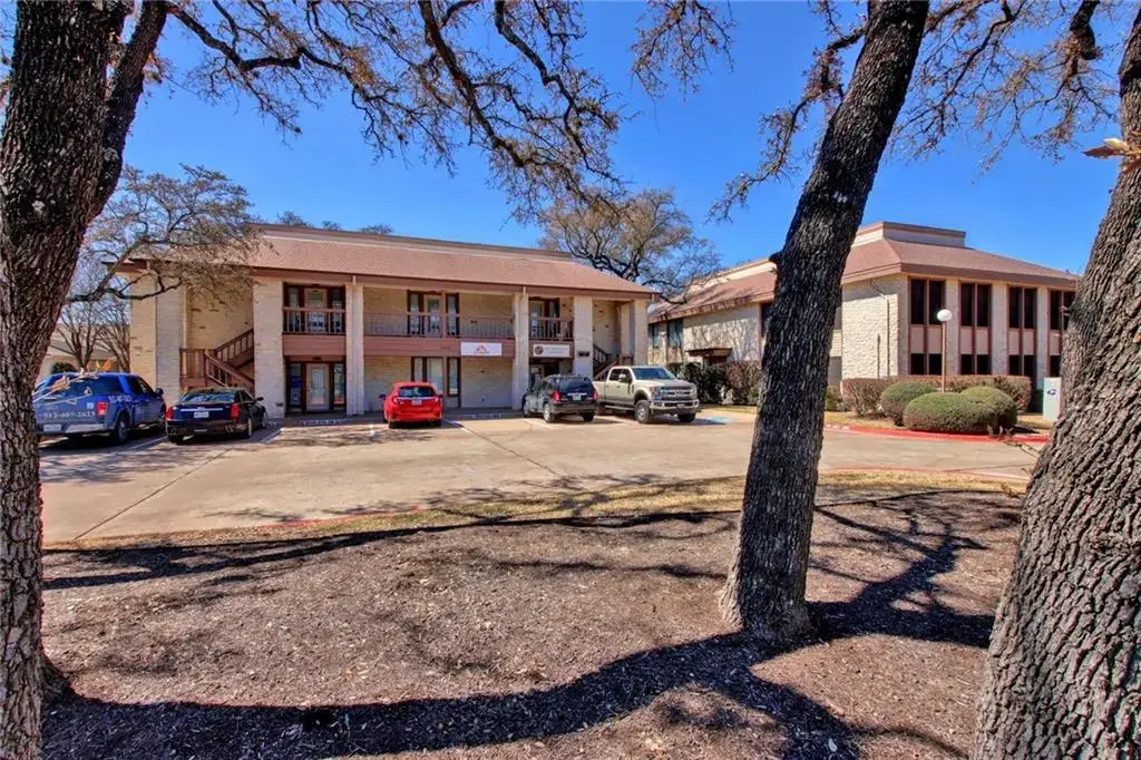 12343 Hymeadow Drive 3c & 3e, Austin