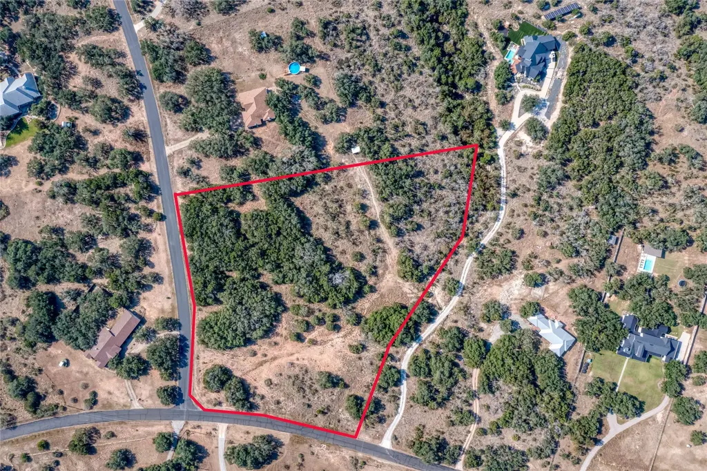 2600 Indian Divide Road, Spicewood