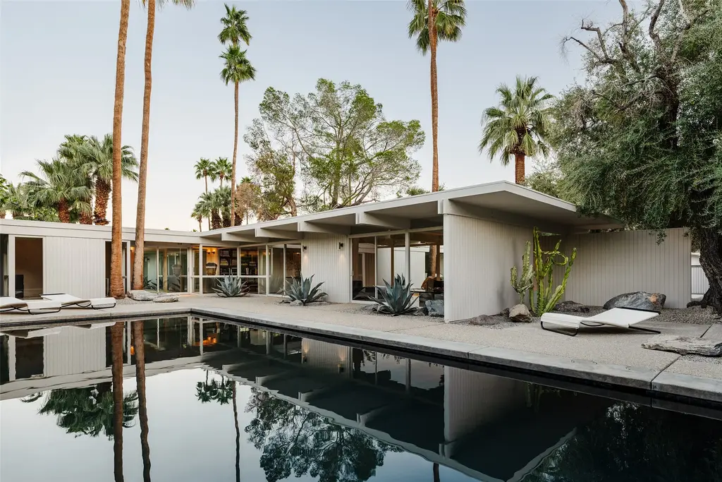 1272 E Verbena Drive, Out of State
