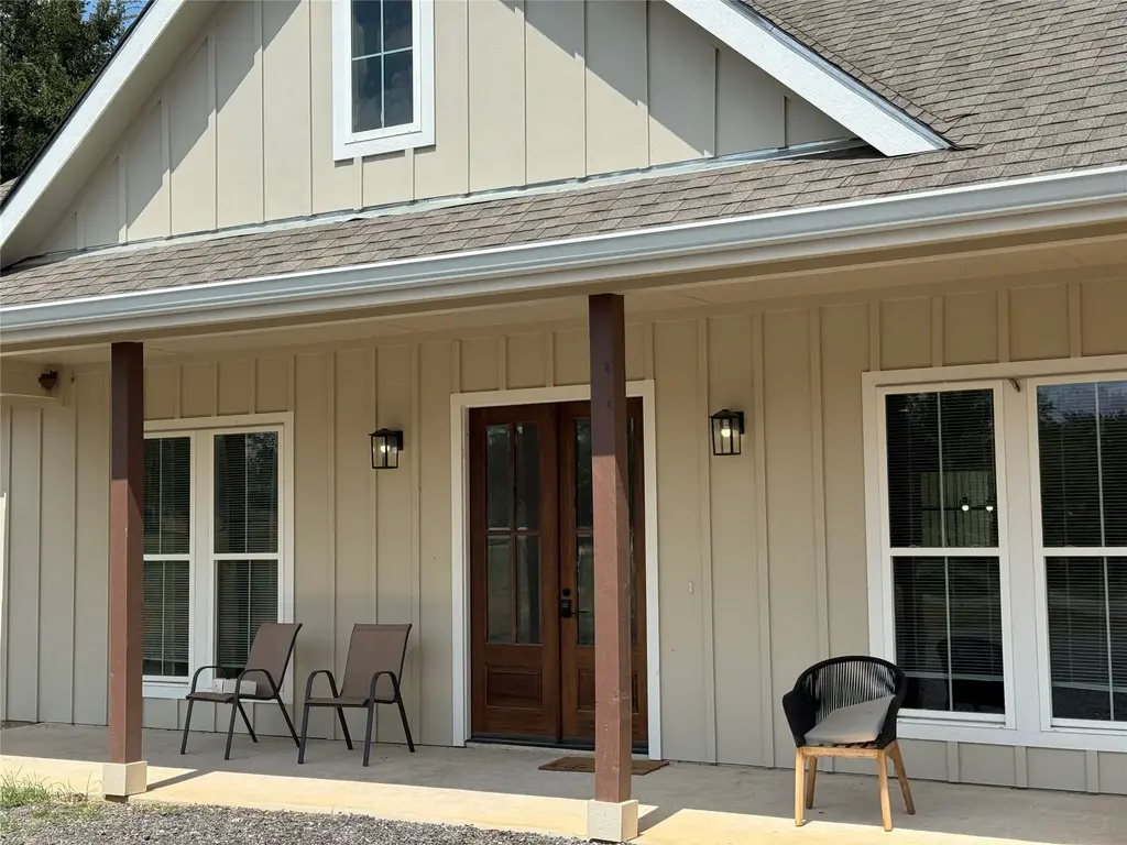 1353 Red Town Road B, Elgin