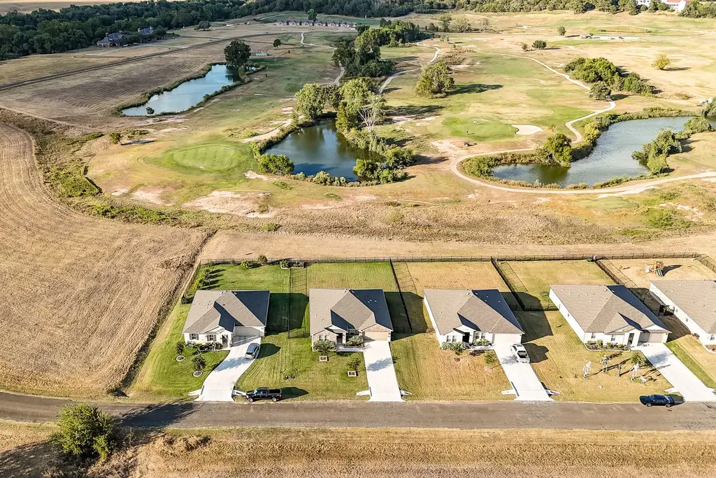 460 Colovista Parkway, Bastrop