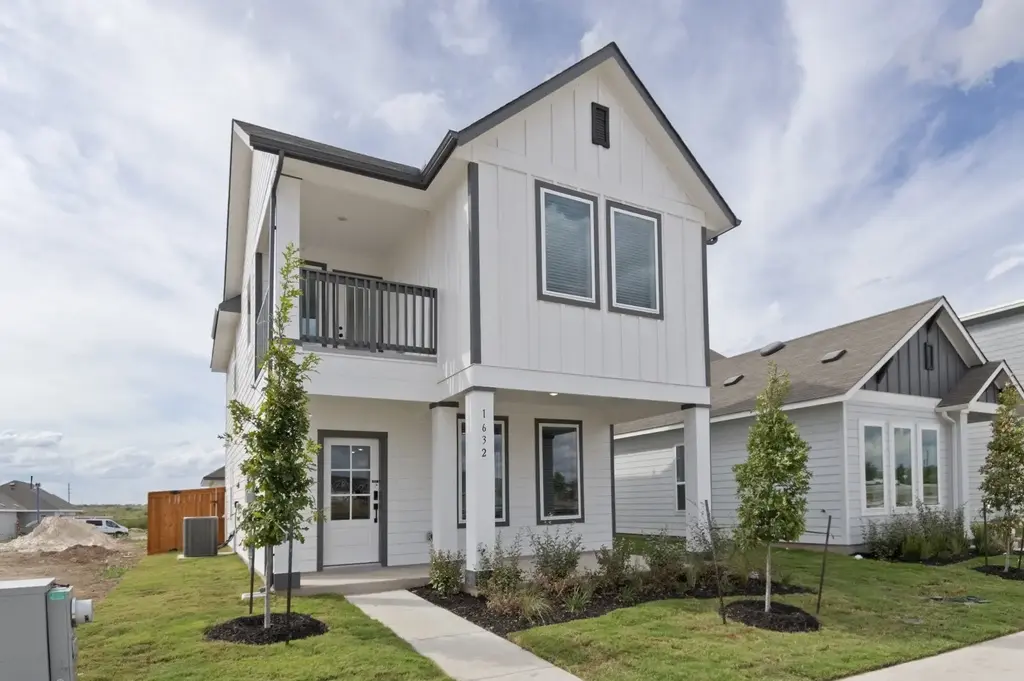 1632 Esplanade Parkway, San Marcos
