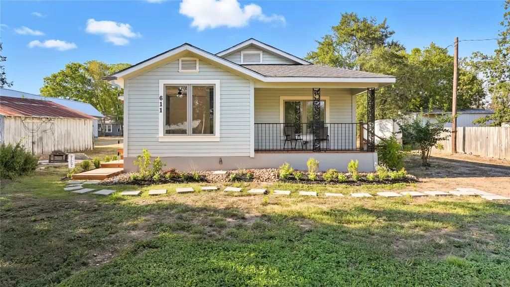611 Qualls Street, Gonzales