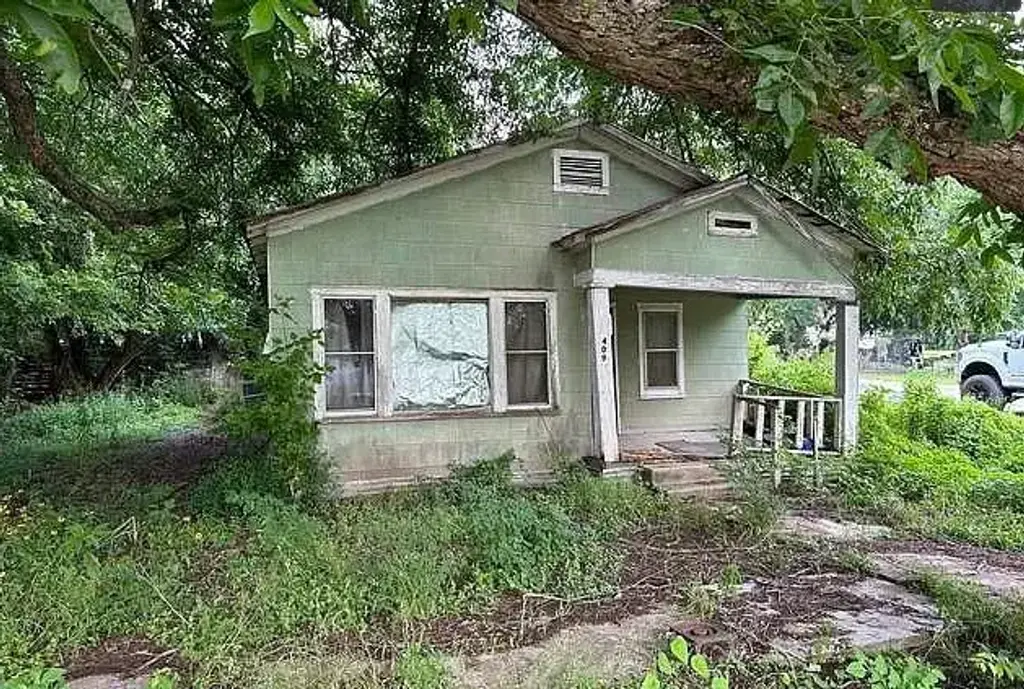 409 Lee Street, Smithville