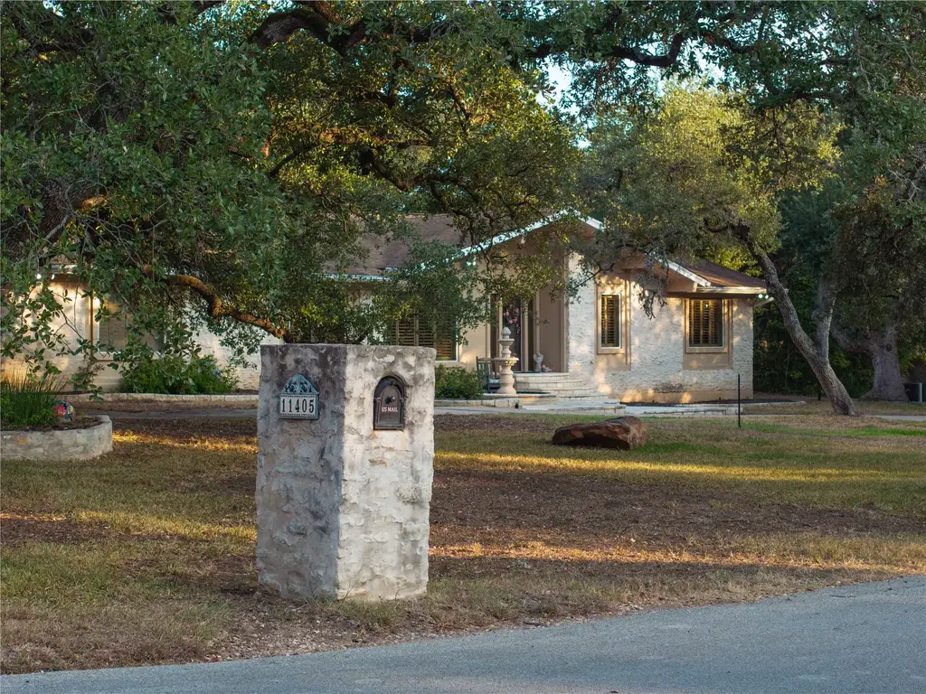 11405 Antler Lane, Austin