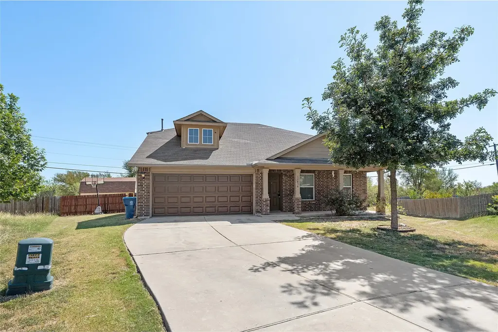 18436 Weatherby Lane, Elgin