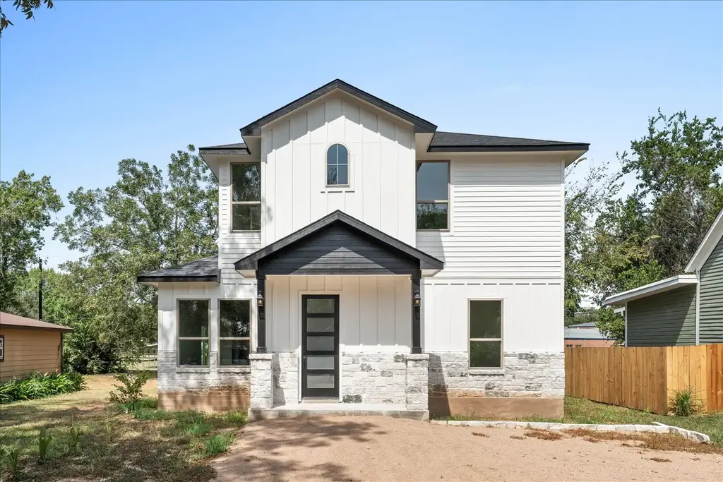 504 Walker Street, Smithville