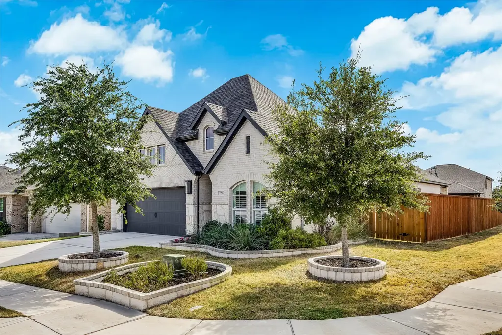 200 Green Knoll Lane, Georgetown