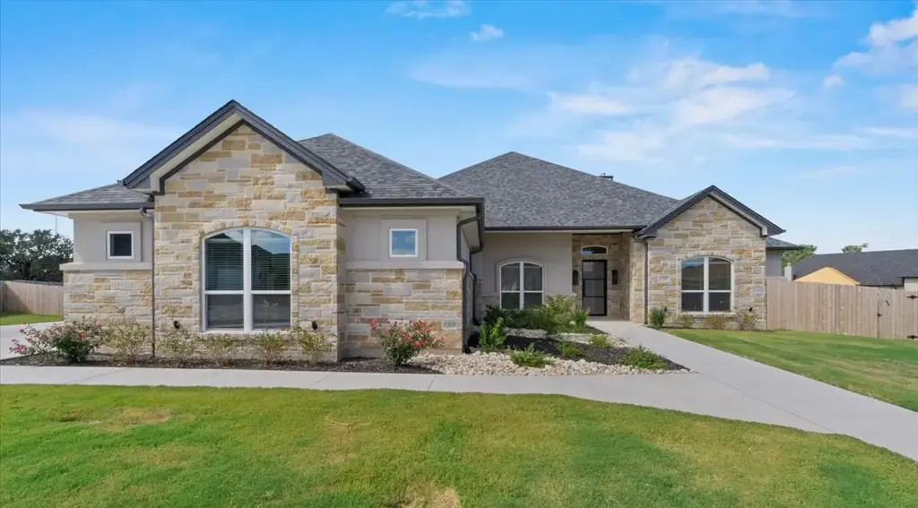 112 Vista De Luna Lane, Belton