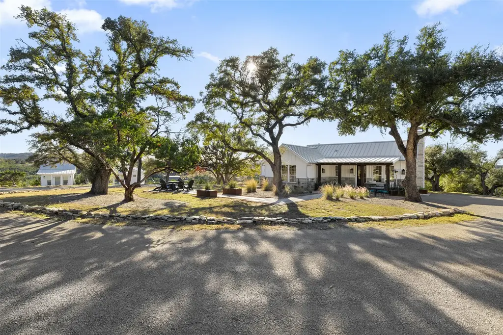 810-1 Kothmann Road, Dripping Springs