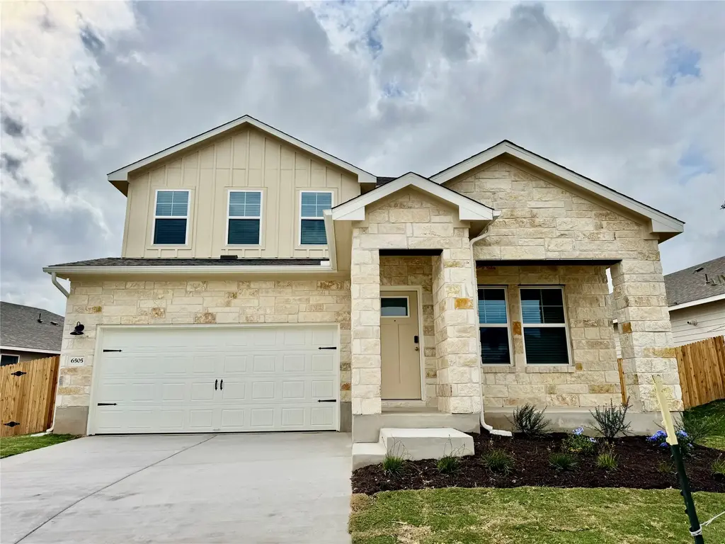6505 Velvet Leaf Lane, Buda