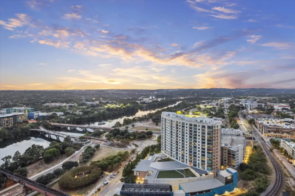 222 West Avenue 2804, Austin