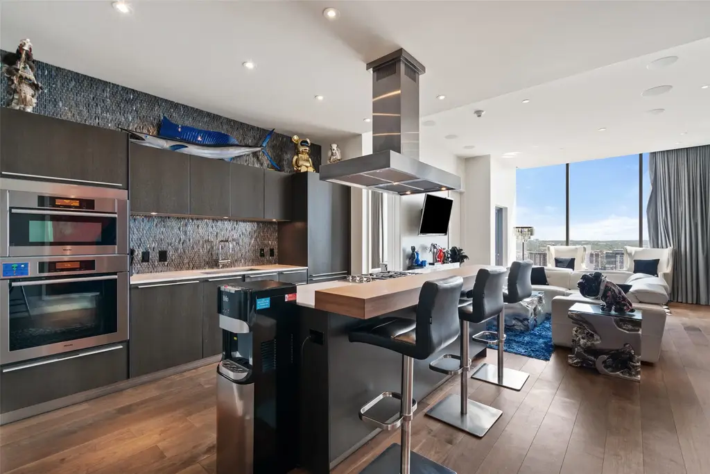 210 Lavaca Street 2203, Austin