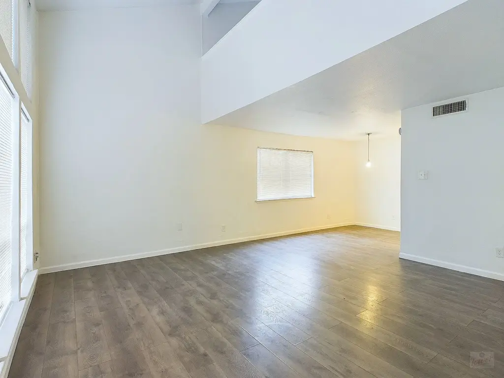 2124 Burton Drive 140, Austin