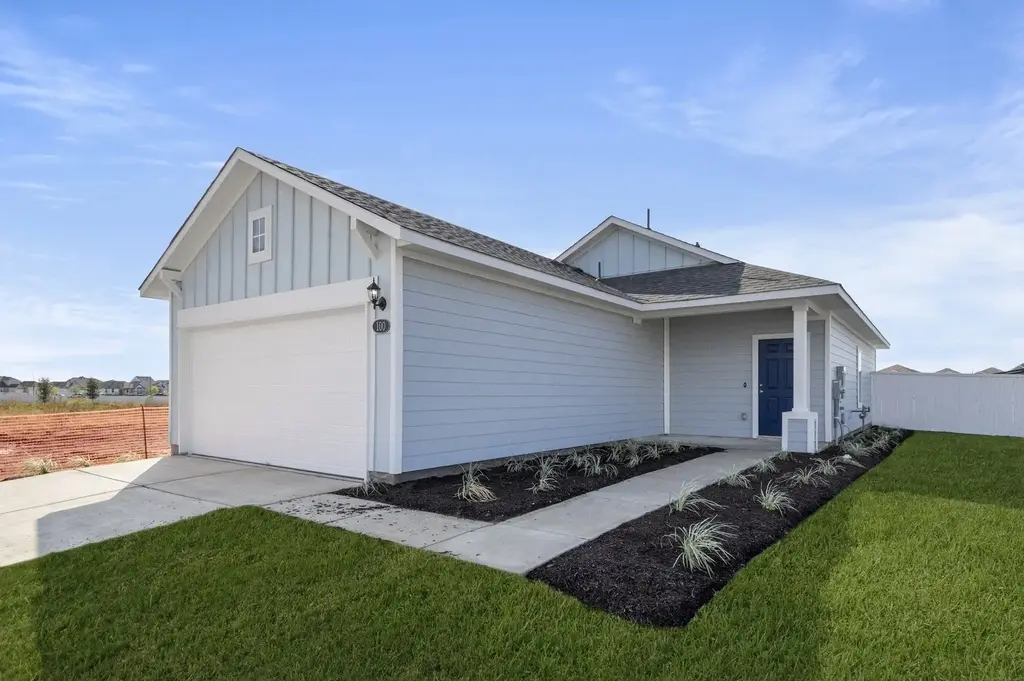 100 Daylily Drive, Elgin