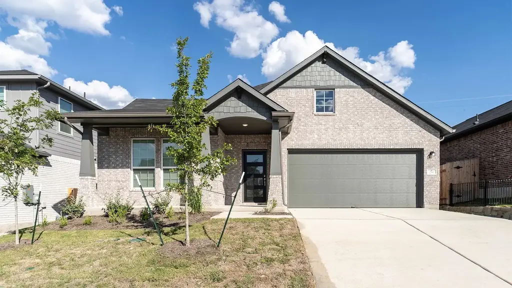 251 Grey Leaf Road, Buda