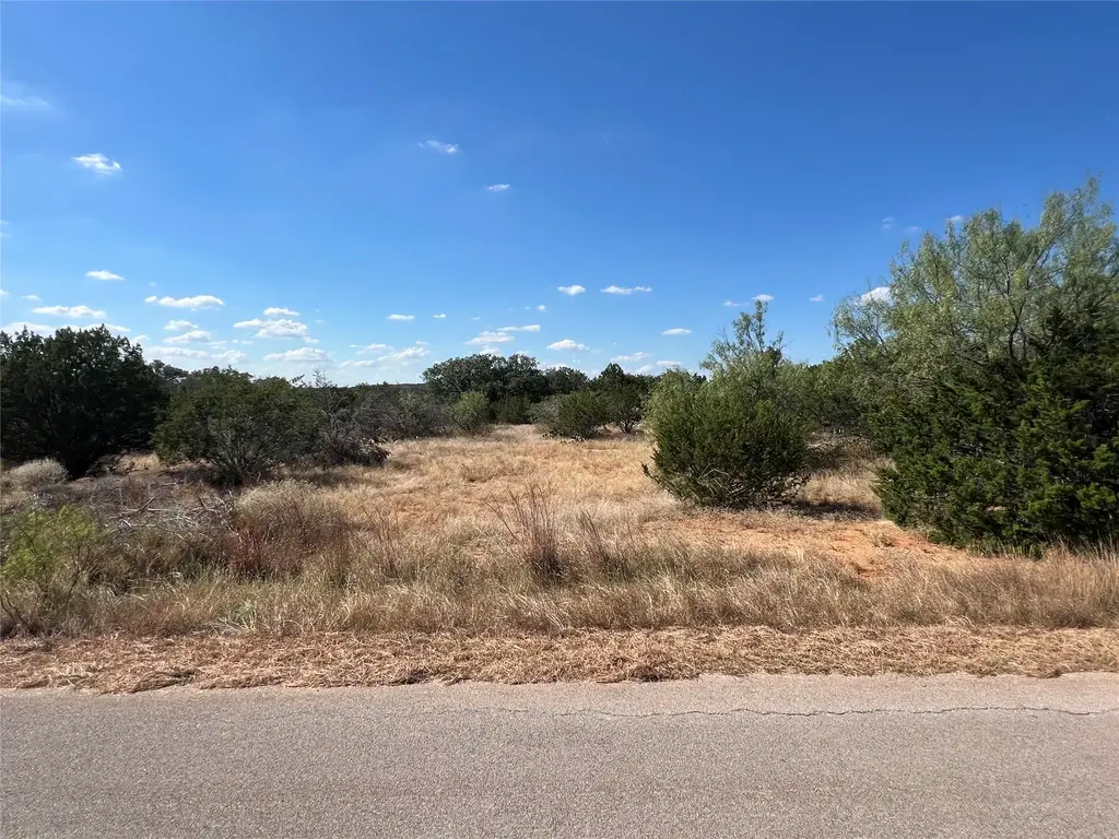 2700 Patriot Drive, Lago Vista