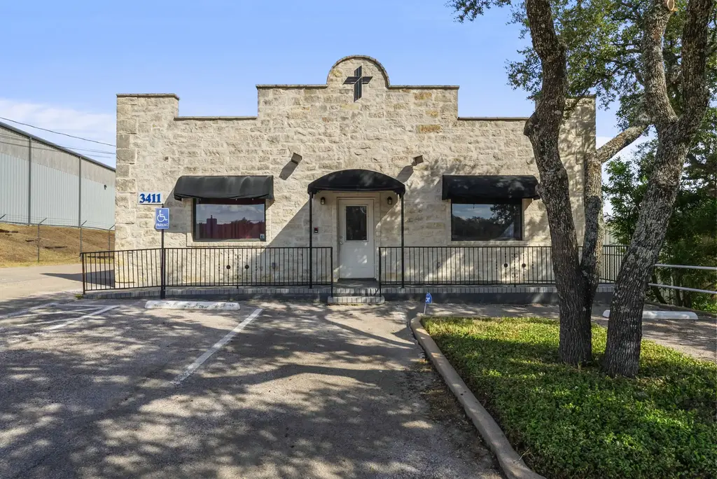3411 N Us Highway 281, Marble Falls