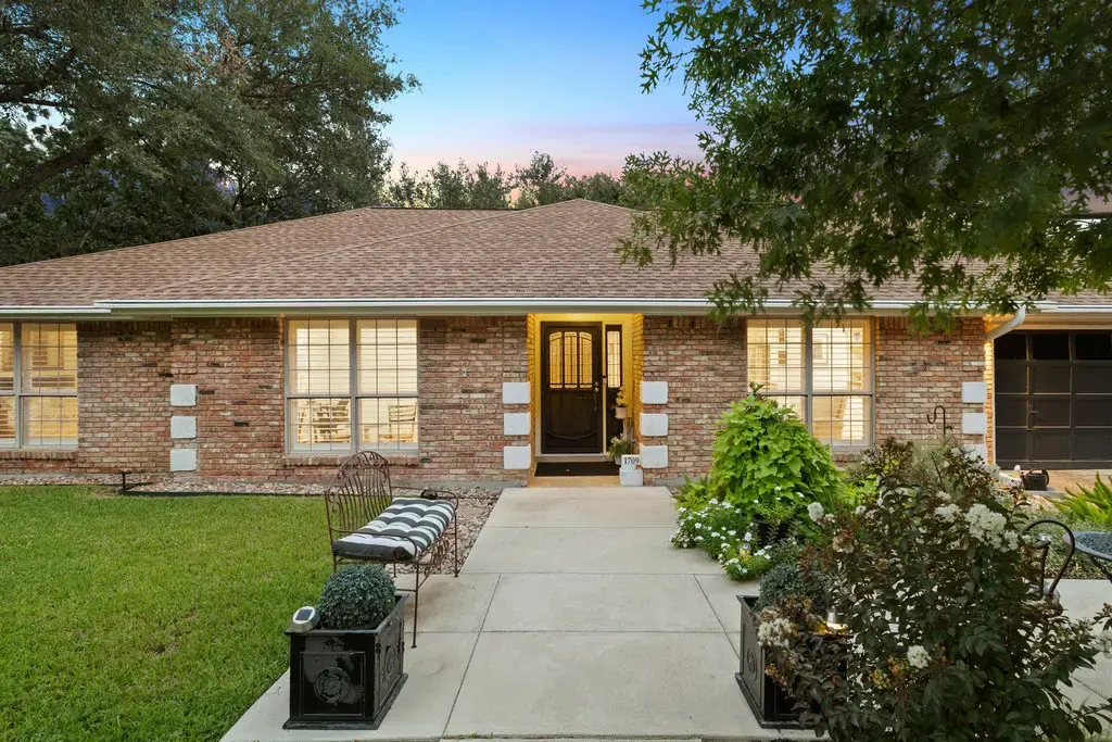 1709 Crested Butte Drive, Austin
