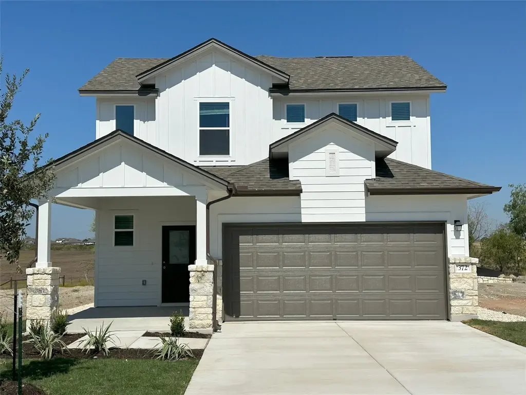 372 Young Street, Buda