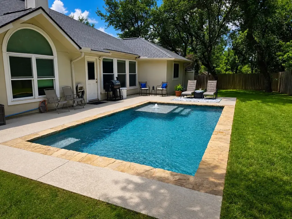 1902 Overland Drive, Leander